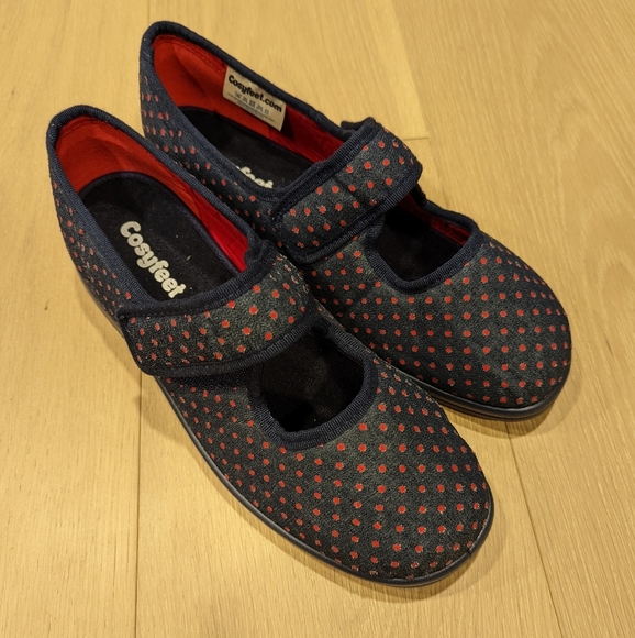 Cosyfeet Navy and Red Polka Dot Mary Jane Shoes extra wide - Picture 2 of 10